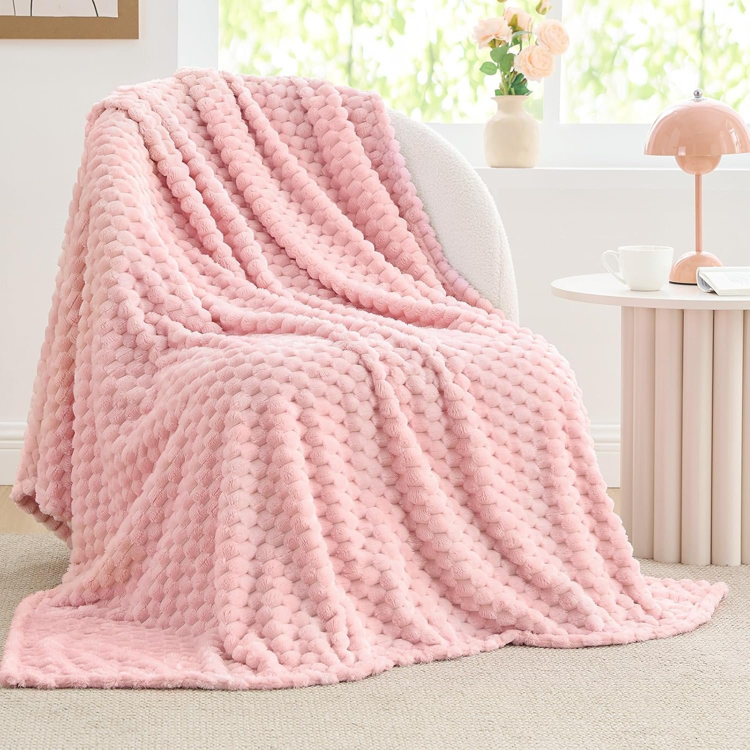 BEDELITE Fleece Decorative Blanket – 3D Jacquard Pink Throw Blankets for Women’s Couch & Bed, Soft and Cozy Warm Plush Fluffy Blanket, Cute Birthday Gift for Women, 50×60 Inches