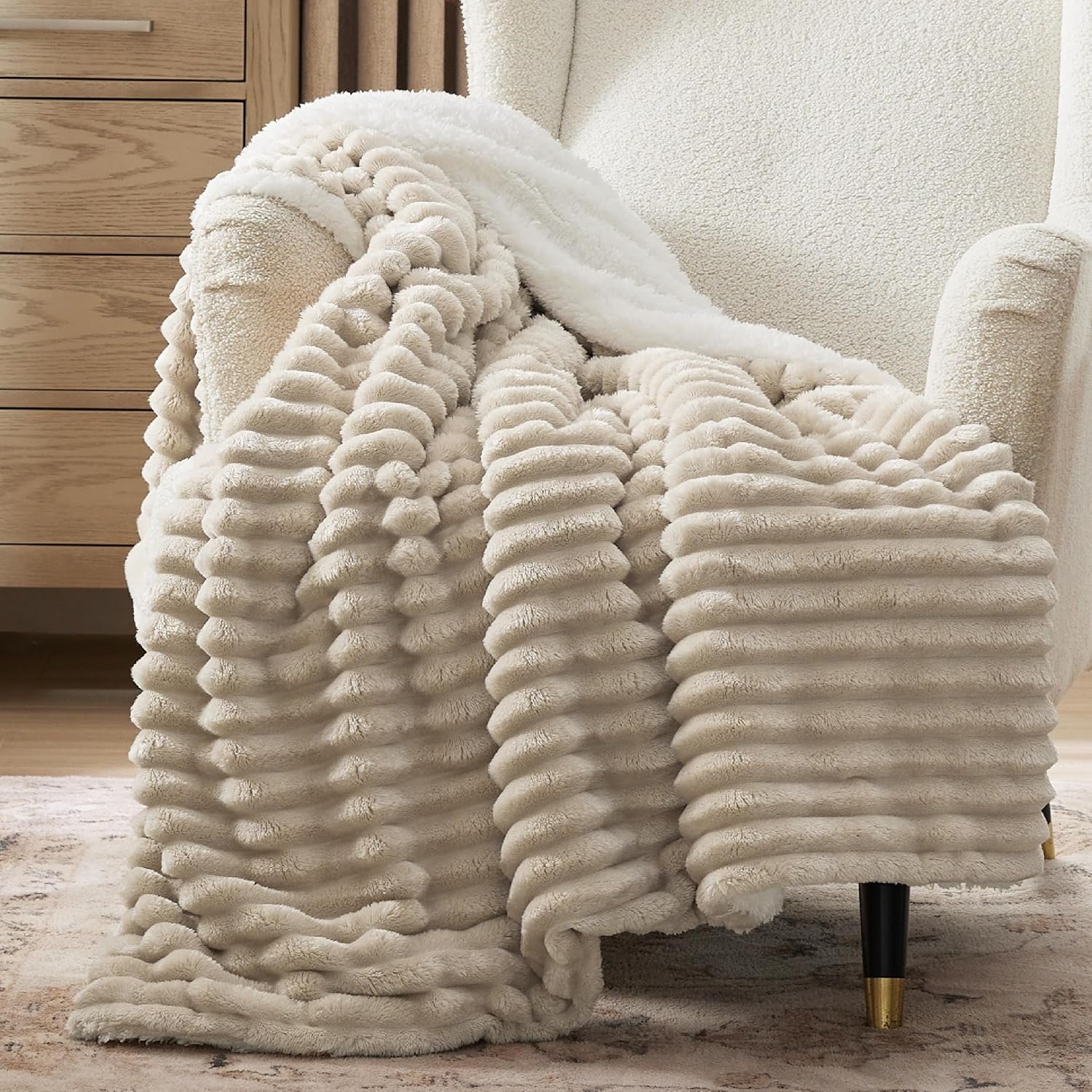 Bedsure Sherpa Throw Blanket for Couch – Super Soft, Comfort Cozy Fleece Thick Warm Blanket for Women, GentleSoft Plush & Fluffy Spring Throw Gift for Women, Room Decor, Beige, 50×60 Inches